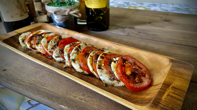 Featured image of post Caprese Salad